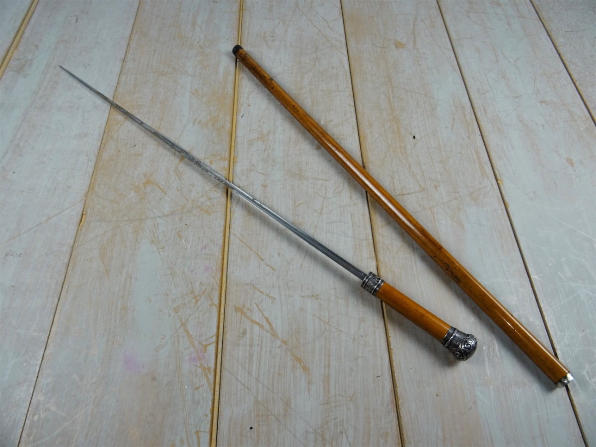 A Fine Quality 19th C Walking Stick Sword Stick (9).JPG